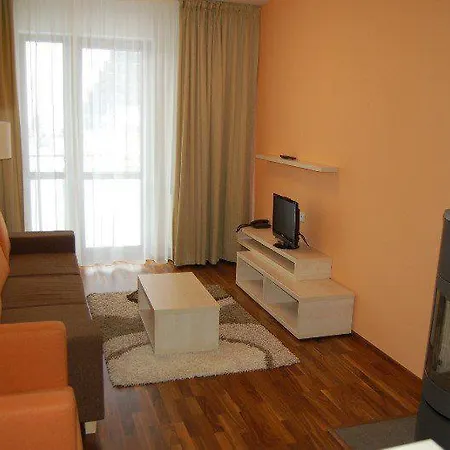 Apartman *